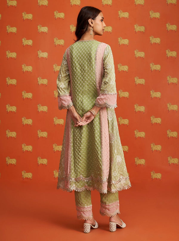 Kairee Banarsi Green Kurta Set
