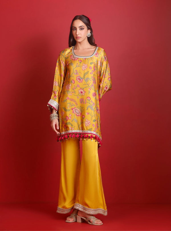 Arvi Cupro Satin Mustard Kurta Set