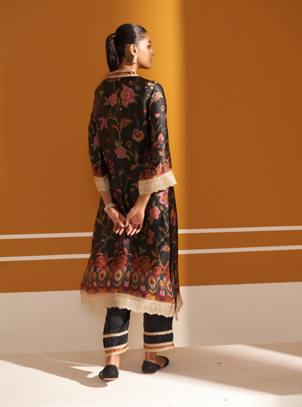 Diantha Cupro Satin Printed Black Kurta Set
