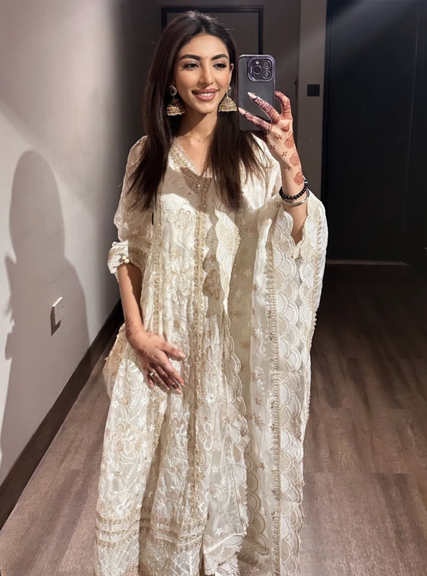 Sirikit Organza Off White Anarkali Kurta Set
