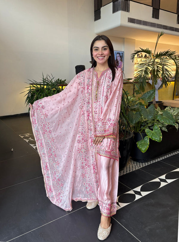 Pralika Bemberg Satin Pink Kurta Set
