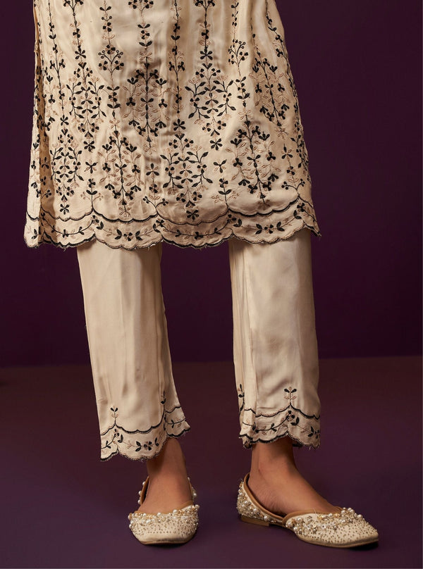 Tasanee Cupro Satin Off White Kurta Set